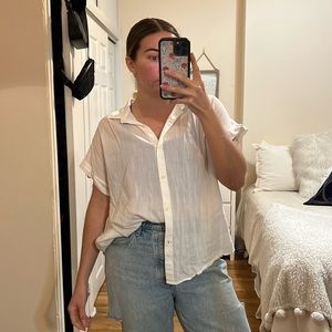 GAP button up top
